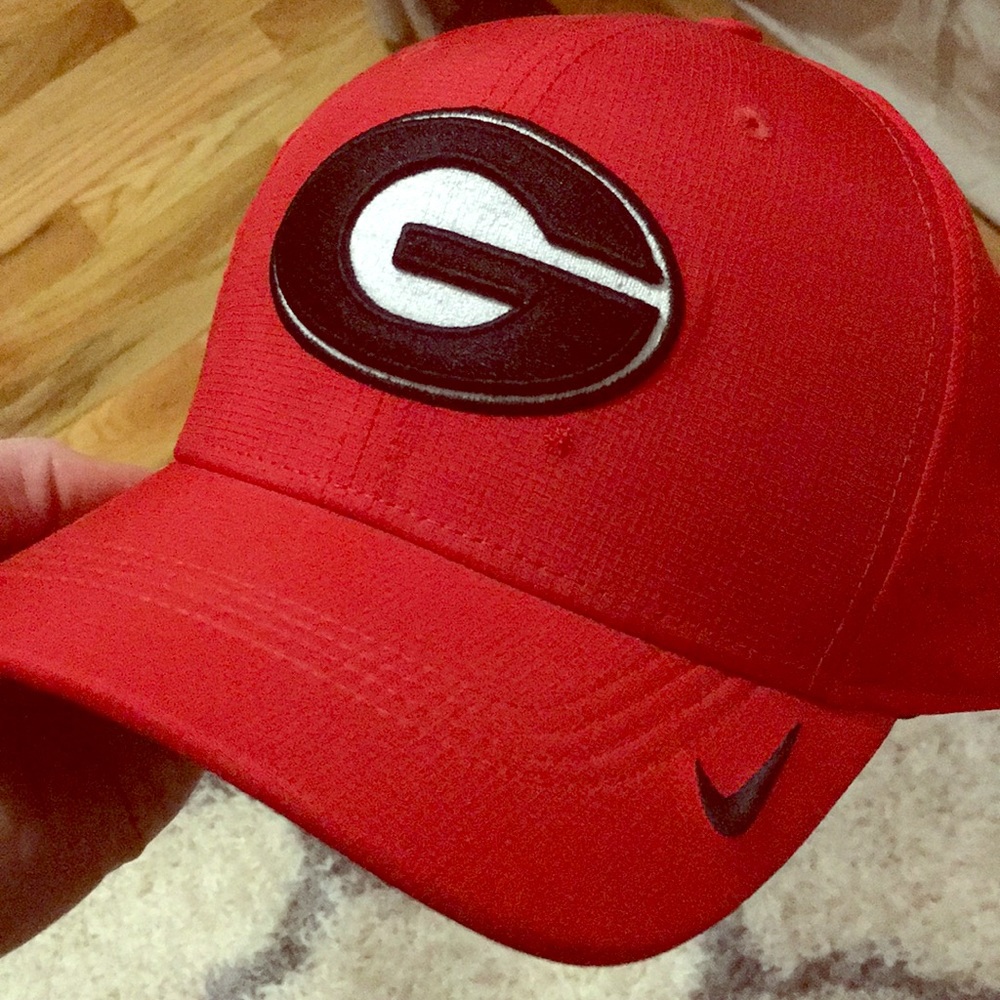 UGA GEORGIA BULLDOGS FLEX FITTED HAT